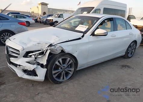 2018 Mercedes-Benz C 300 из США, поврежденный, VIN 55SWF4JB1JU237310